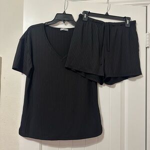 Ribbed V-Neck Sleep Top & Drawstring Shorts Set - Black